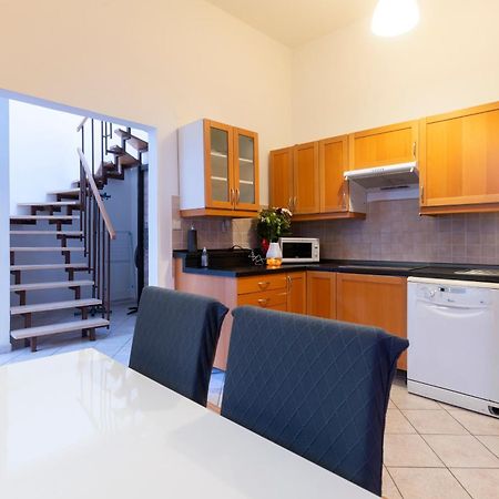 Apartment Stepanska ปราก ภายนอก รูปภาพ