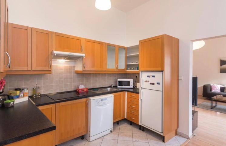 Apartment Stepanska ปราก ภายนอก รูปภาพ