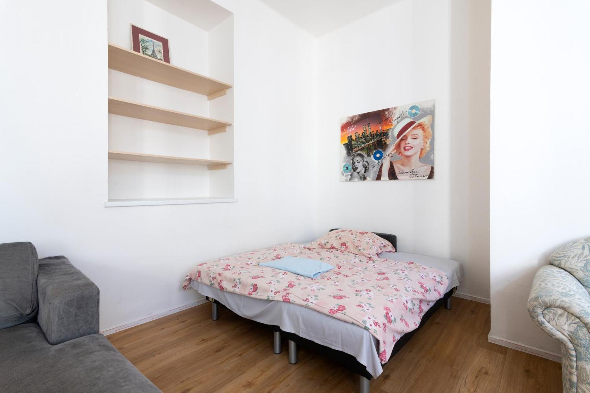 Apartment Stepanska ปราก ภายนอก รูปภาพ