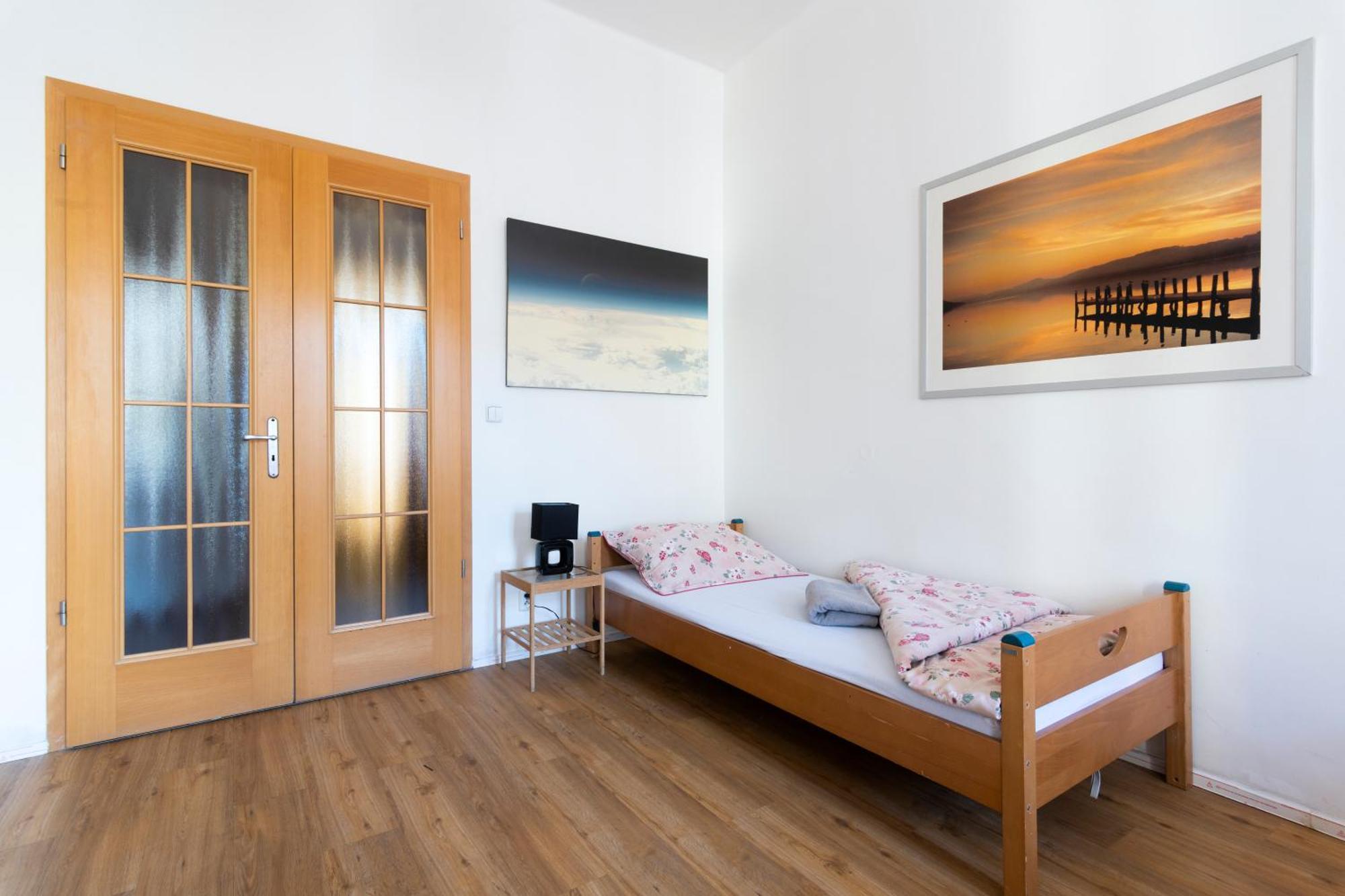 Apartment Stepanska ปราก ภายนอก รูปภาพ