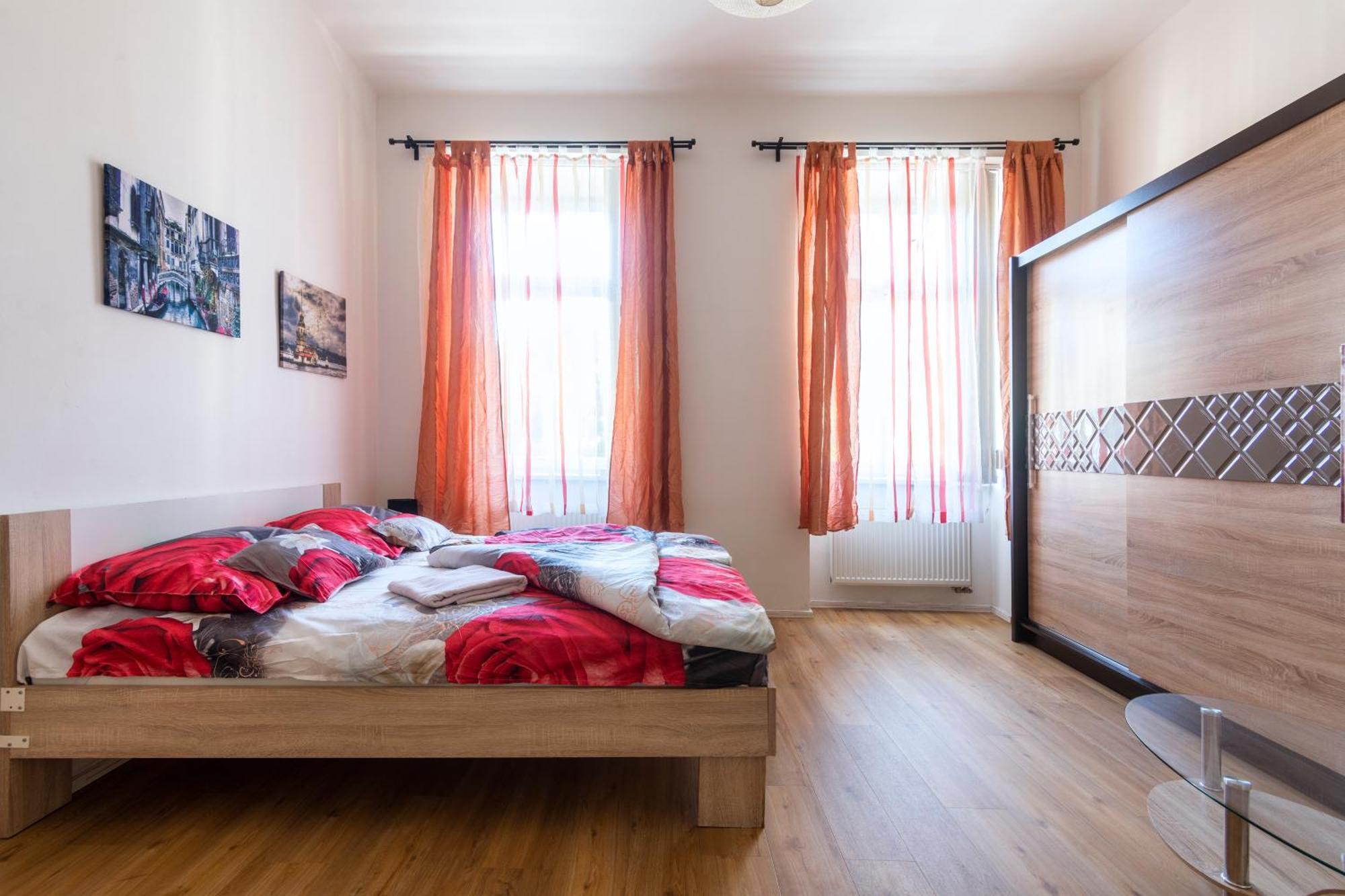 Apartment Stepanska ปราก ภายนอก รูปภาพ