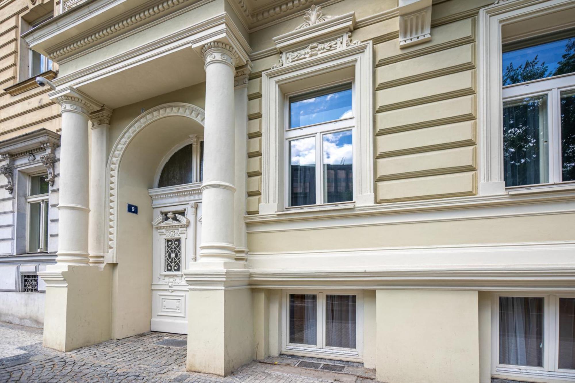 Apartment Stepanska ปราก ภายนอก รูปภาพ