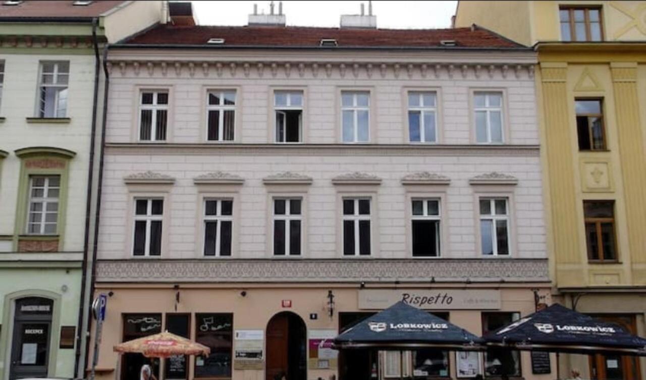 Apartment Stepanska ปราก ภายนอก รูปภาพ